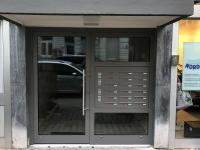 Aluminium-Haustür mit Briefkastenanlage in Frankfurt