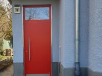 Rote PaXentree Aluminium-Haustür in Frankfurt