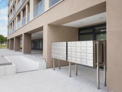 Freistehende Briefkastenanlage Schreinerei Blum