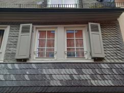 Sprossenfenster mit Klappläden in Frankfurt