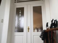 Holz-Haustür im Denkmalschutz