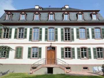 Denkmalgeschütztes Gebäude Bassenheimer Palais