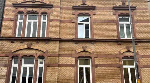 Traditionelle Fenster im Altbau in Frankfurt