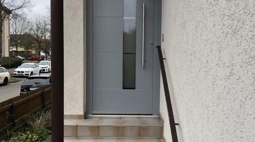 PaX-Haustür aus Aluminium