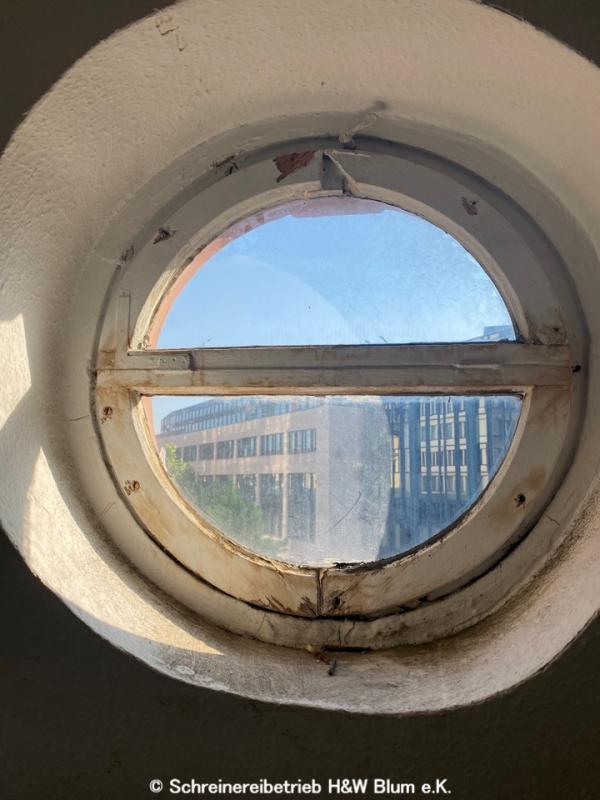 Rundes Holz-Fenster