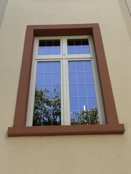 Holz-Fenster mit Bleiverglasung in Frankfurt