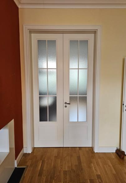 Flügeltür mit Sprossenglas