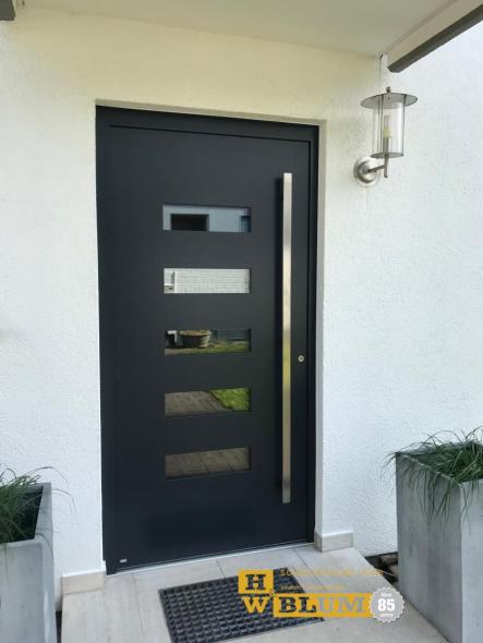 Aluminium-Haustür in Anthrazit